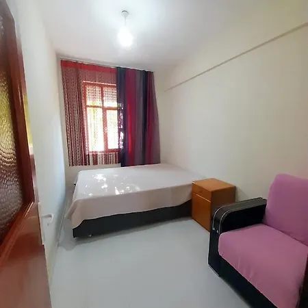 Lovely One Ground Flat Of For Your Visit